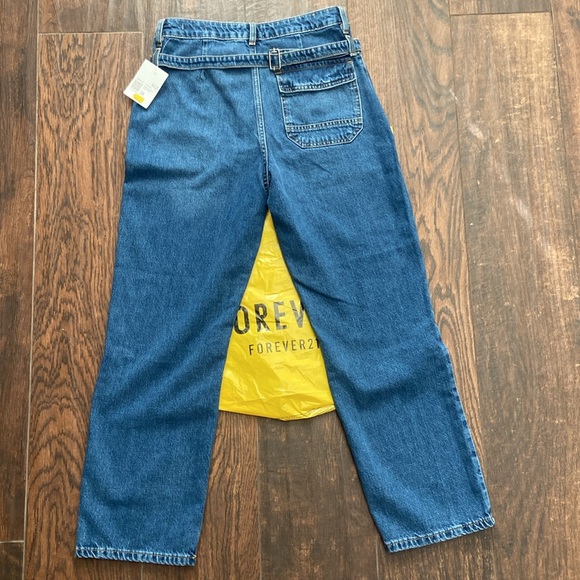 NWT Forever 21 jeans size 28. High rise, straight leg, slim fit, Retro style. - Picture 3 of 6